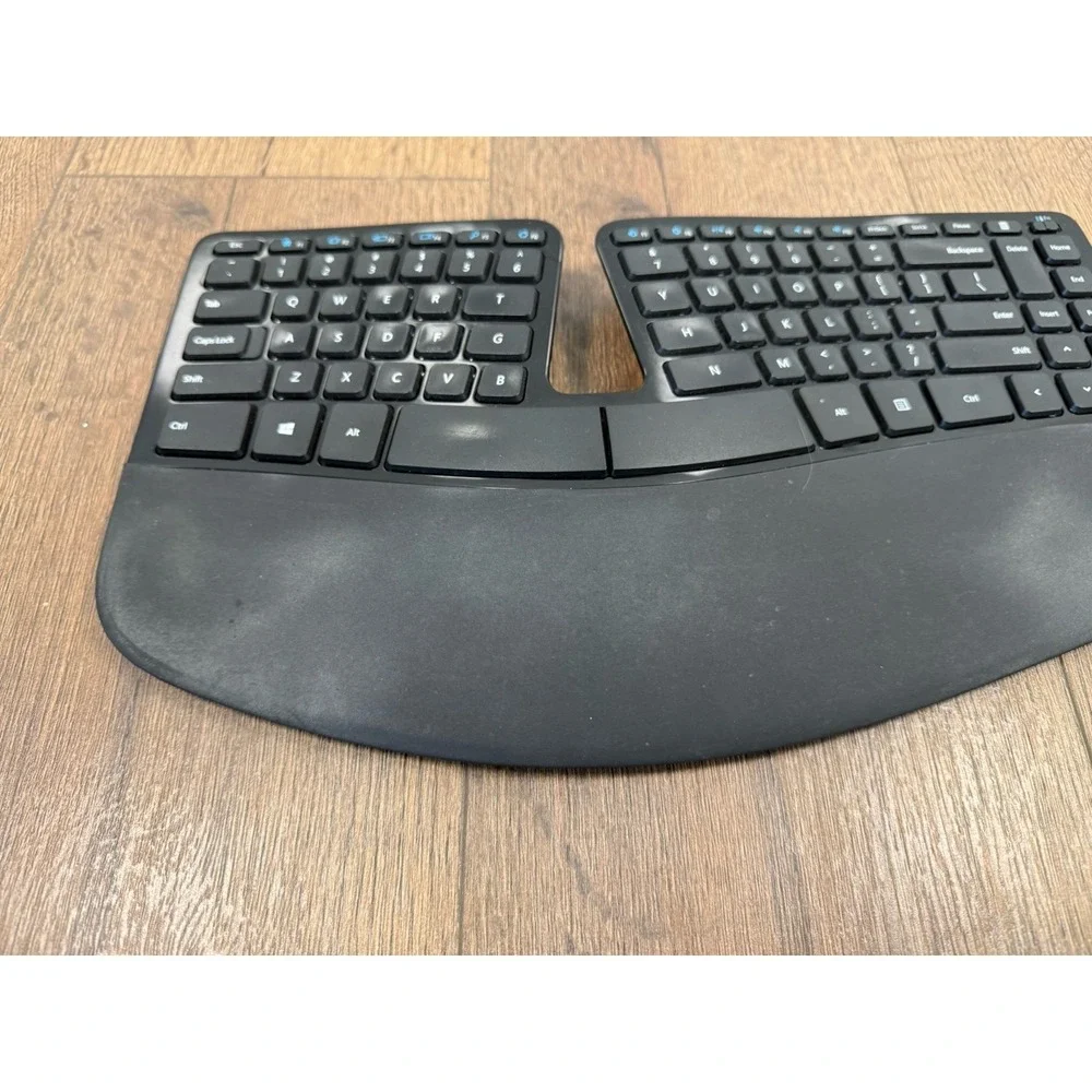 Microsoft Surface Edition Sculpt Ergonomic Wireless Keyboard, Working/ No Dongle